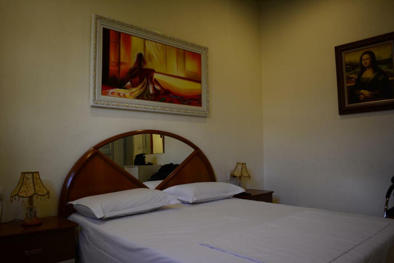 Hotel Republika 地拉那 外观 照片