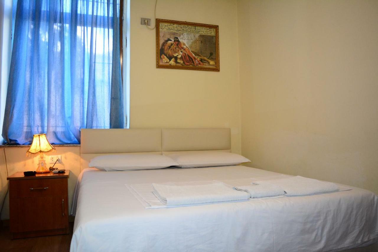 Hotel Republika 地拉那 外观 照片